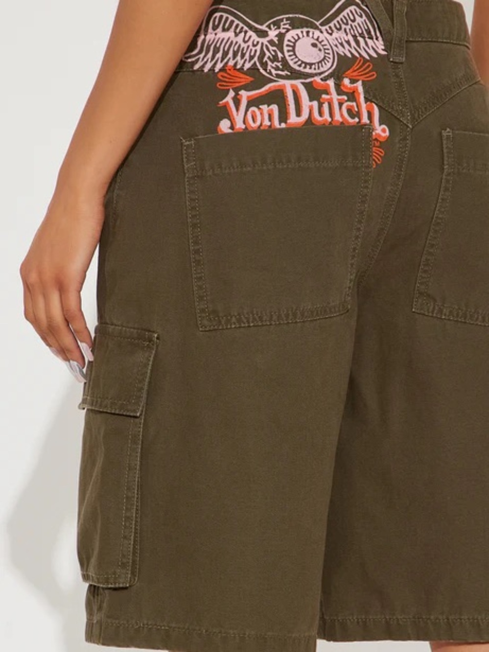 Von Dutch Cargo Shorts - Picture 3 of 4